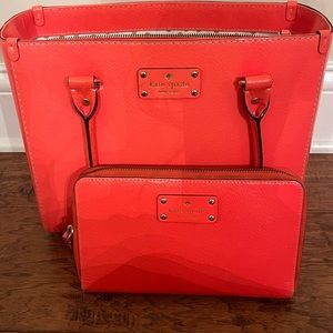 Fabulous Kate Spade shopping bag with matching wallet.  Neon Orange